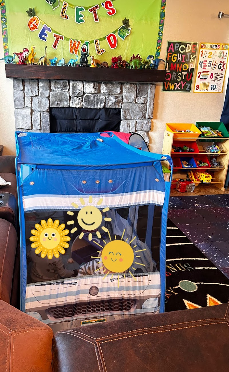 Tiny Titans Child Care - Creative play